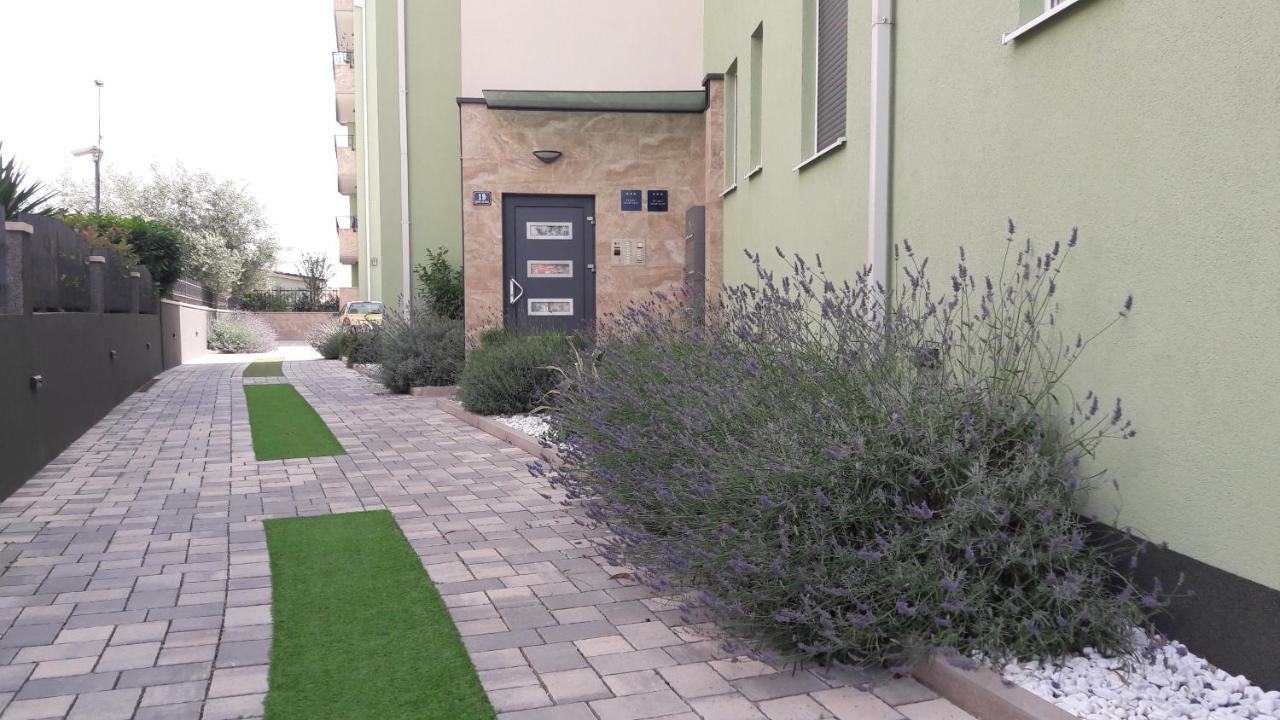 Apartman Lukiana*** Apartment Split Bagian luar foto